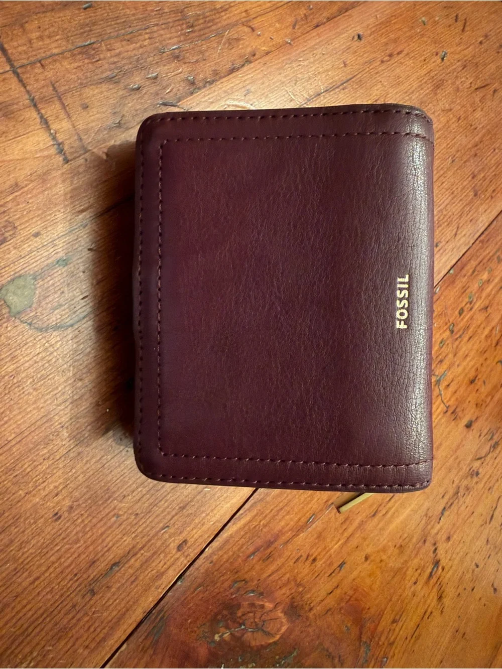 Fossil Maroon compact Leather Wallet